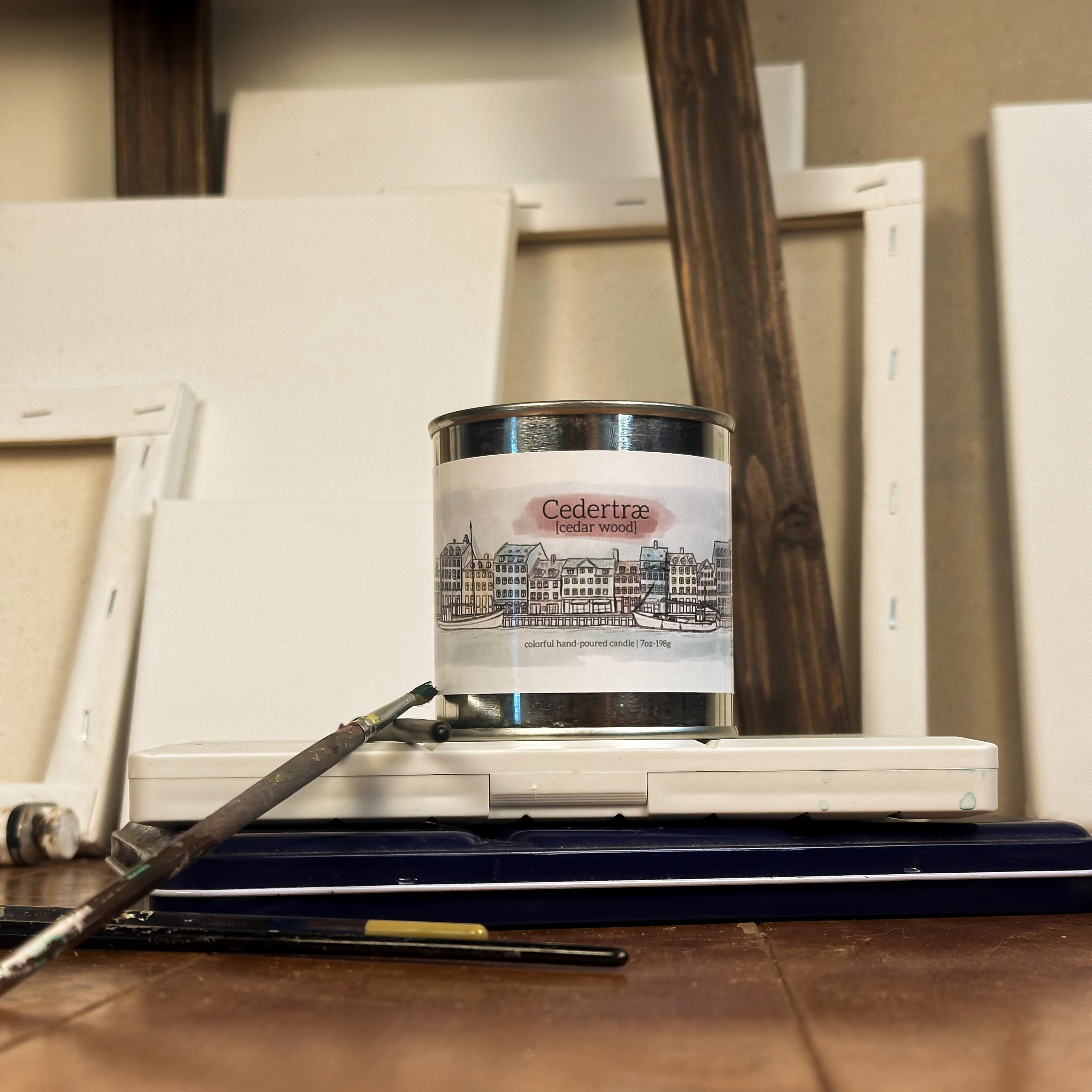 Cedertræ [Cedar Wood] | Paint Can Candle